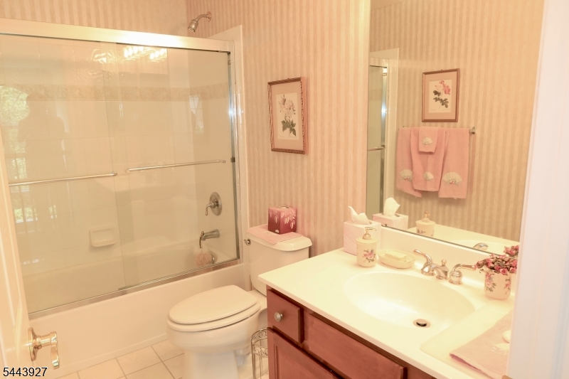 7 Dickerson Ct Property Photo 16