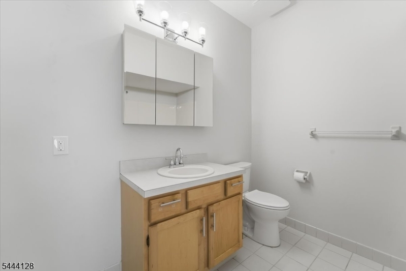 1311 Richmond Rd Property Photo 14