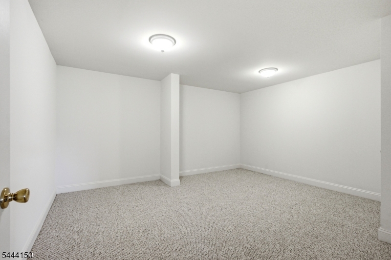 98 Tarrington Rd Property Photo 37