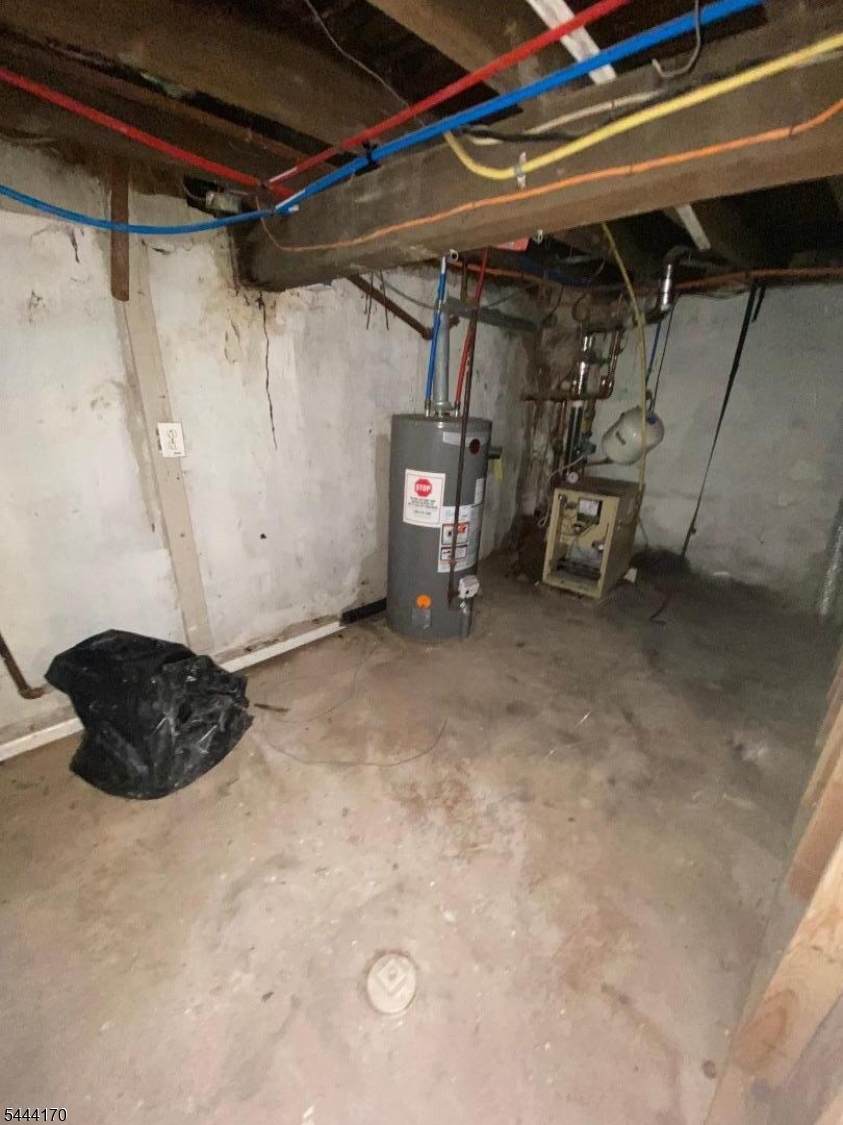 9 Lewis St Property Photo 16
