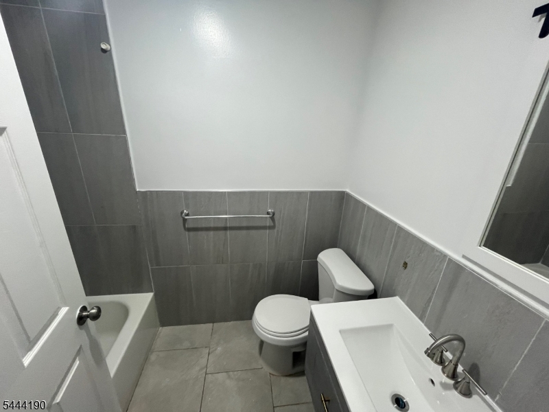 120 Fleming Ave Property Photo 6