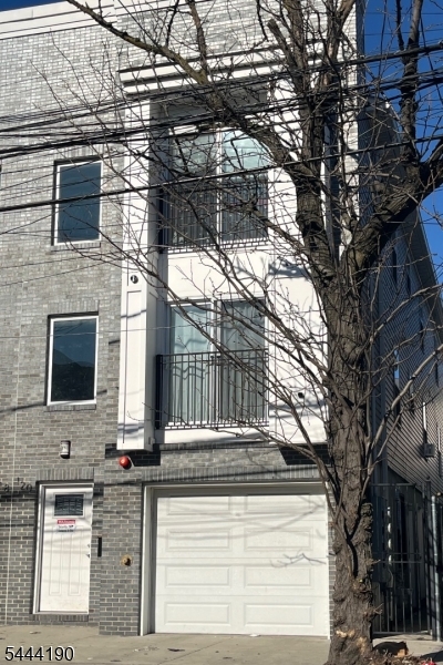 120 Fleming Ave Property Photo 10