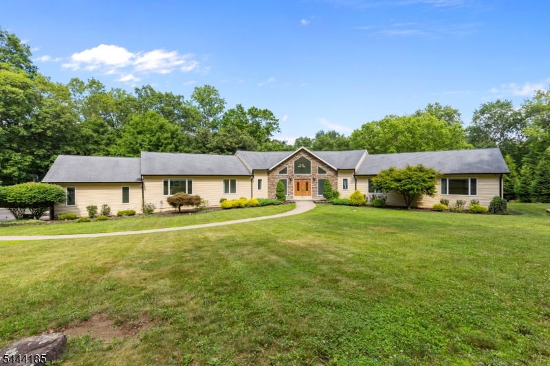 720 Berdan Ave Property Photo 1