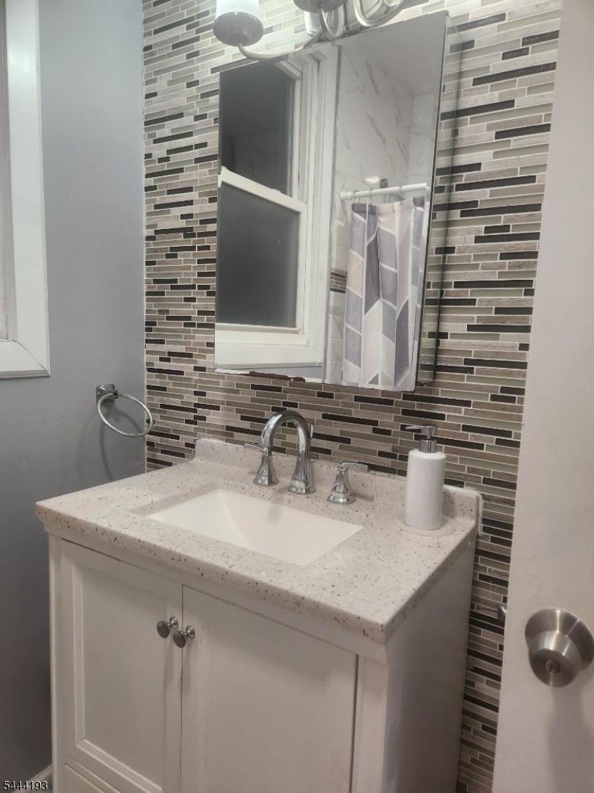 342 Rosehill Pl Property Photo 6