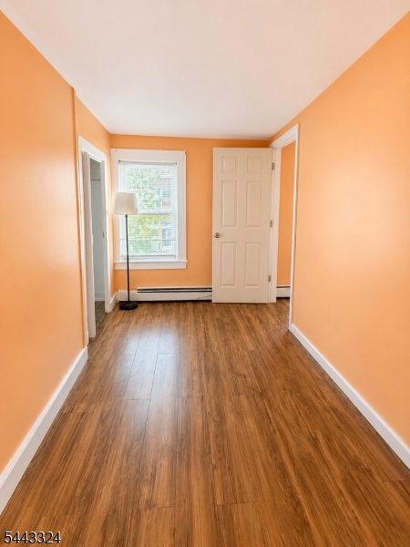 552 E Jersey St Property Photo 5