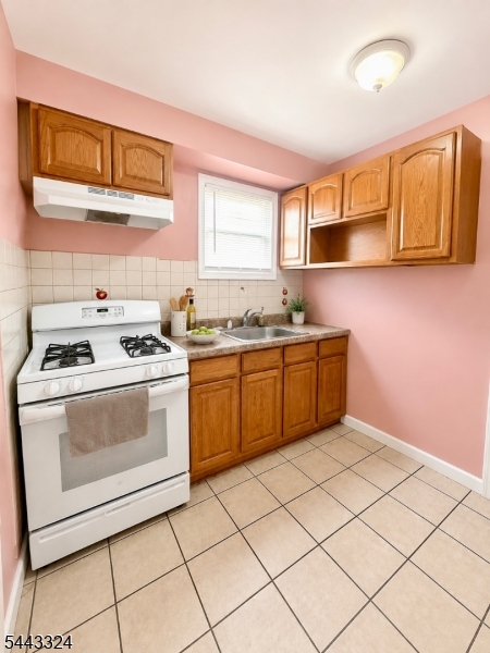 552 E Jersey St Property Photo 11