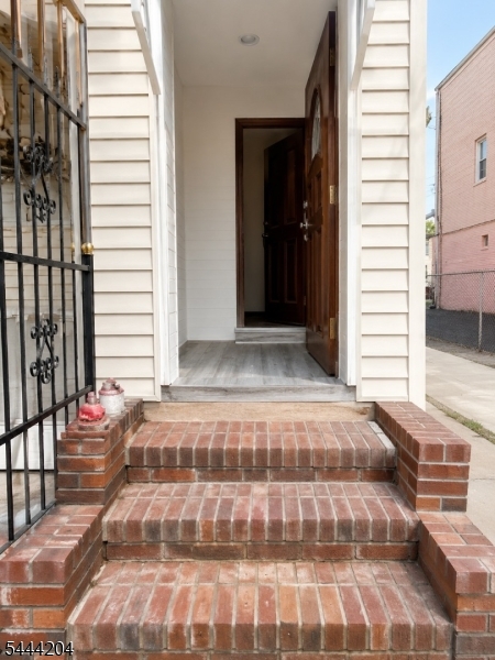 138 E Jersey St 1 Property Photo 13