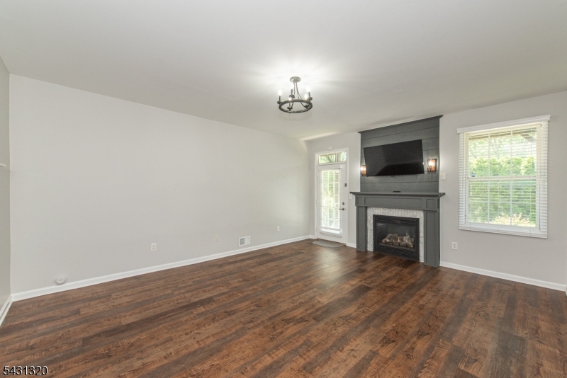46 Devonshire Dr Property Photo 21