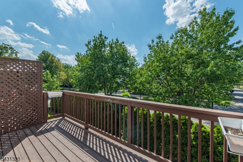 46 Devonshire Dr Property Photo 23