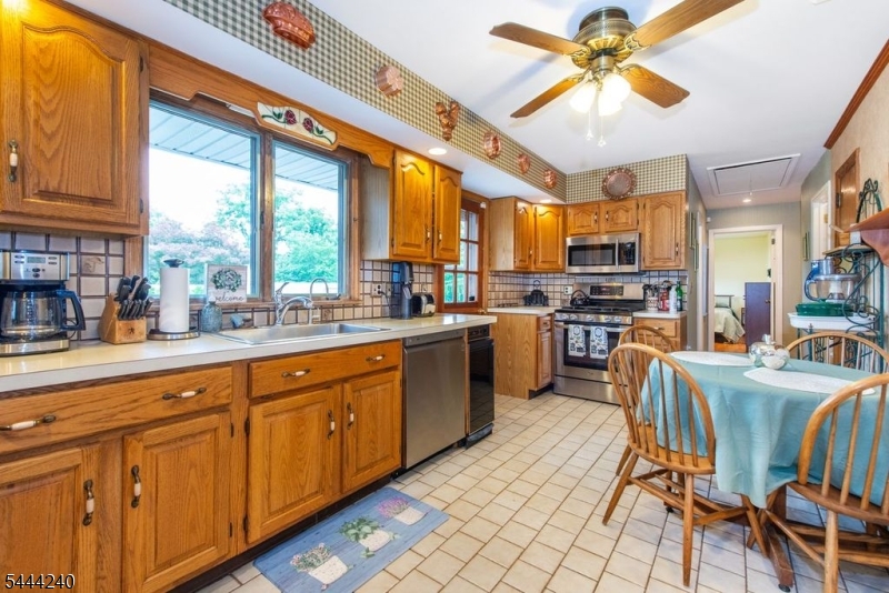 15 Absecon Rd Property Photo 7