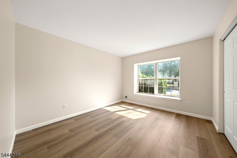 123 Harrow Dr Property Photo 15