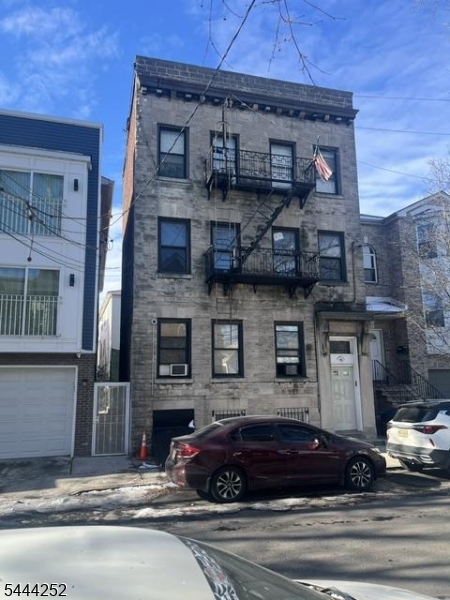 41 Lentz Ave Property Photo 1