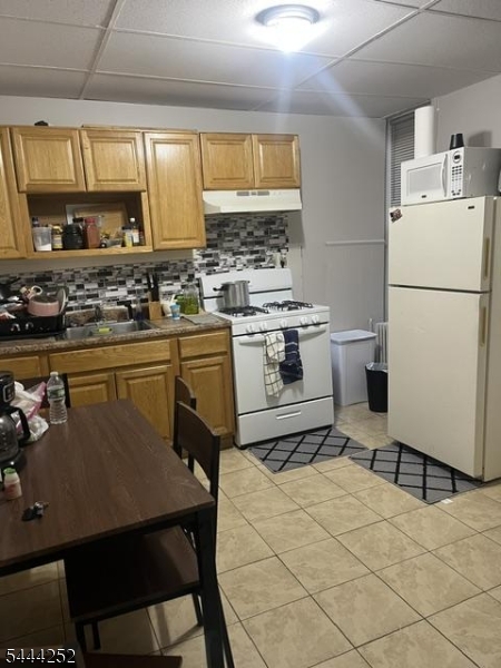 41 Lentz Ave Property Photo 2