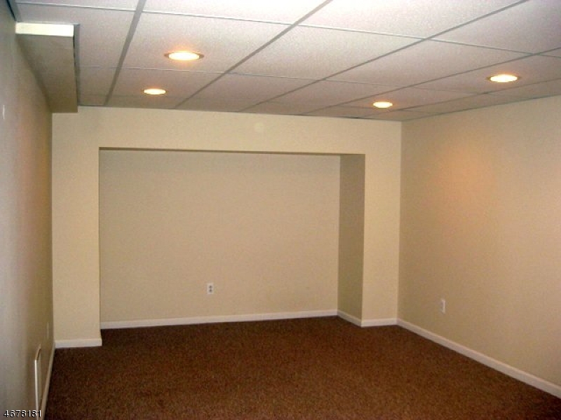 25 Wexford Dr Property Photo 9