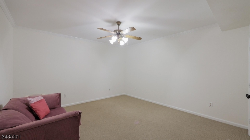 2 Springdale Ln Property Photo 25