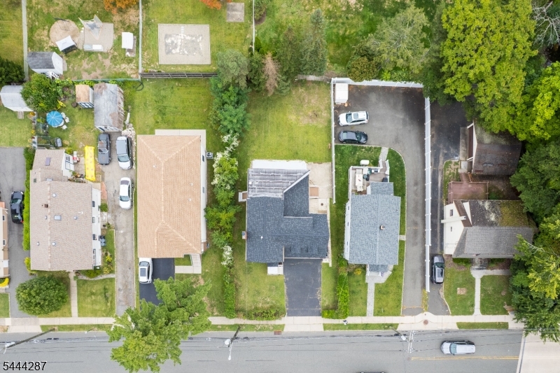 206 Linden Ave Property Photo 17