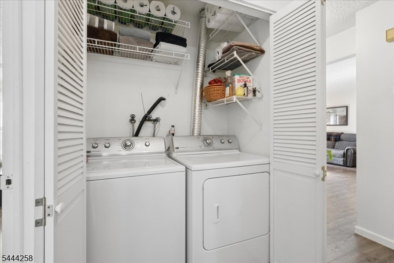 506 Violet Ln Property Photo 17