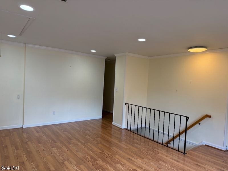 159 Sherwood Ave Property Photo 11
