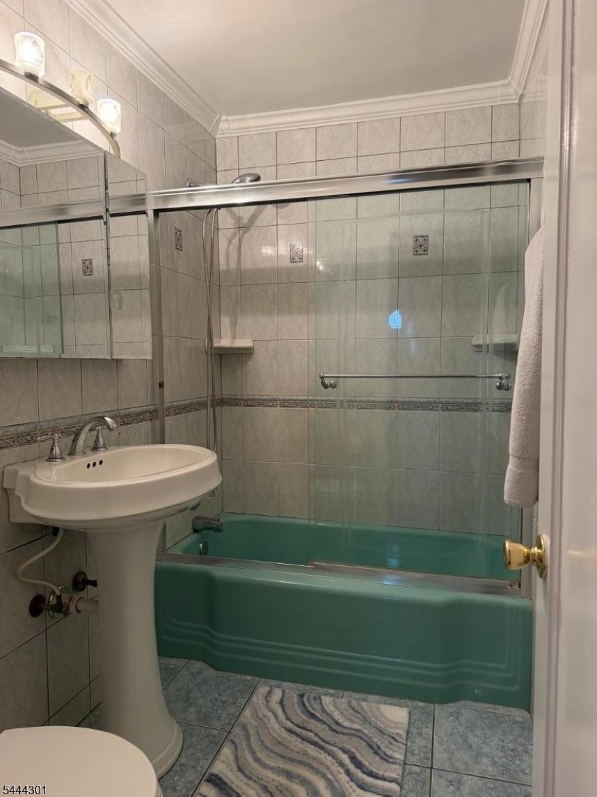 159 Sherwood Ave Property Photo 23