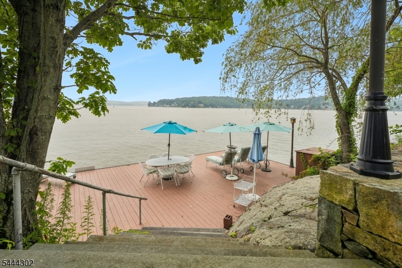 55 Raccoon Island Rd Property Photo 39