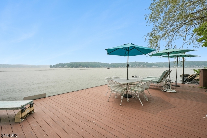 55 Raccoon Island Rd Property Photo 43