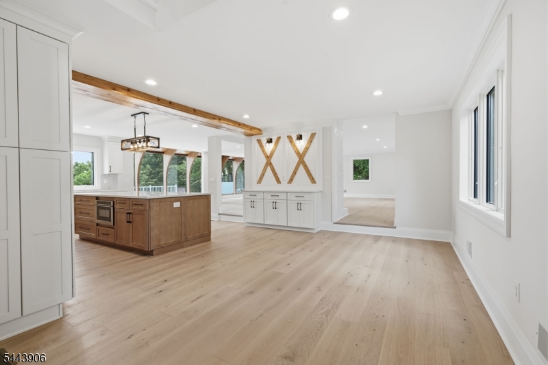 180 Roundtop Rd Property Photo 3