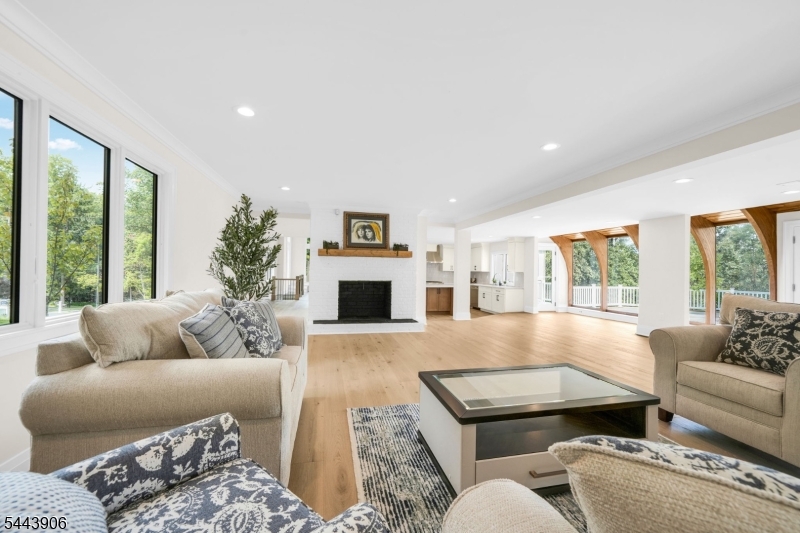 180 Roundtop Rd Property Photo 8