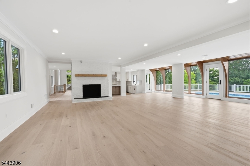 180 Roundtop Rd Property Photo 10