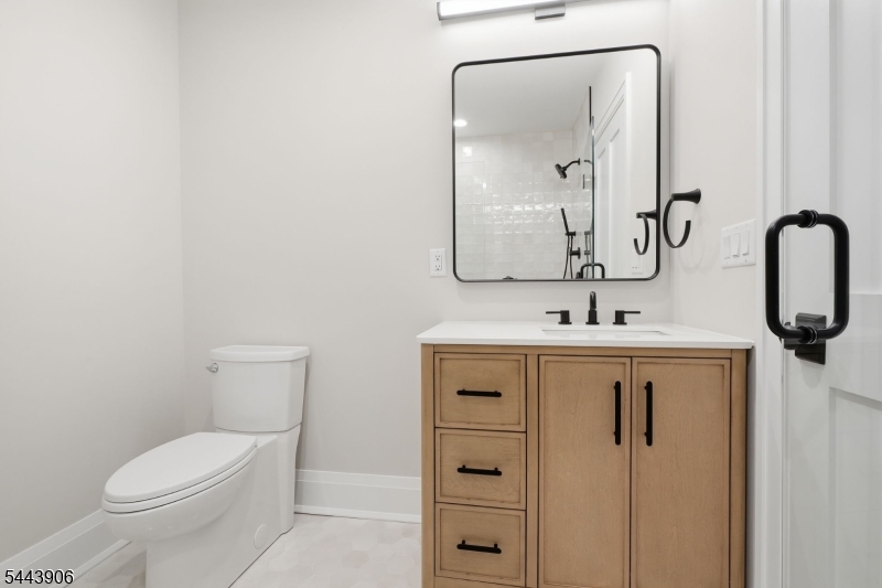180 Roundtop Rd Property Photo 22