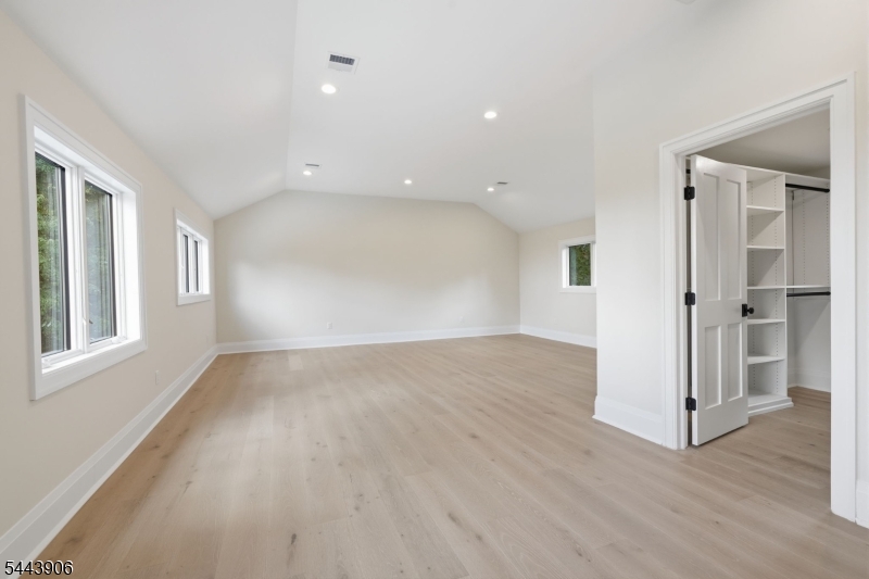 180 Roundtop Rd Property Photo 29