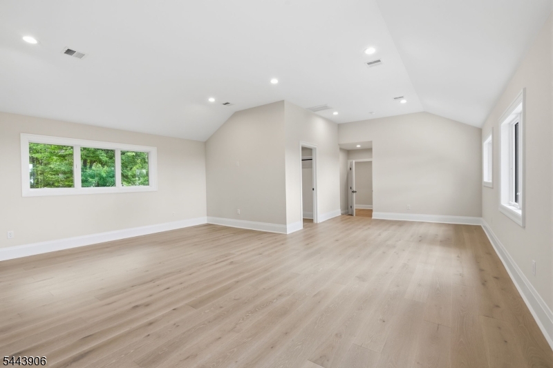 180 Roundtop Rd Property Photo 30