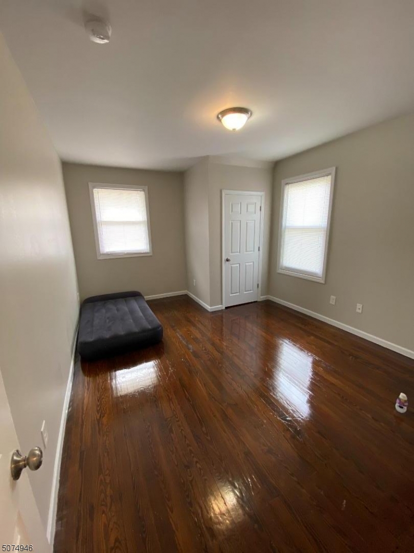23 Walnut Ter Property Photo 14