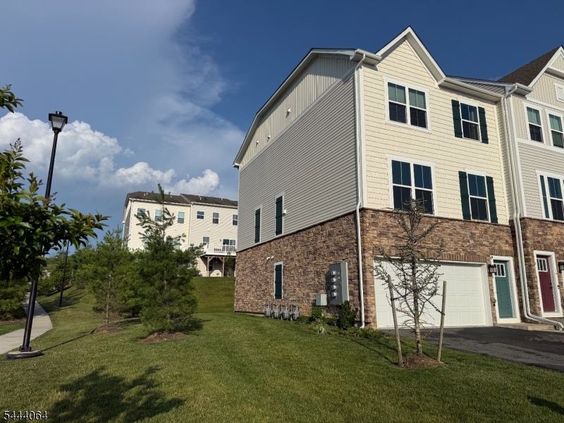 16 Marsh Way Property Photo 27