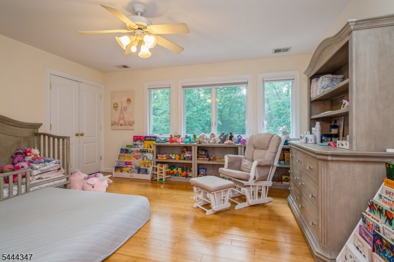 5 Ramapo Ct Property Photo 20