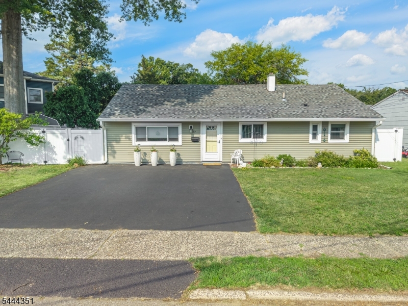 57 Meakin Ave Property Photo 1