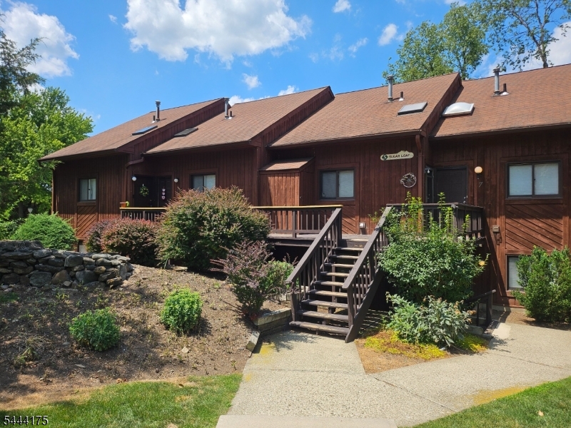 5 Sugar Loaf Ct 1 Property Photo 1