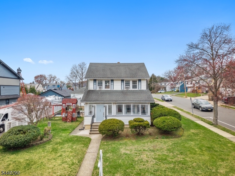389 Colfax Ave Property Photo 1