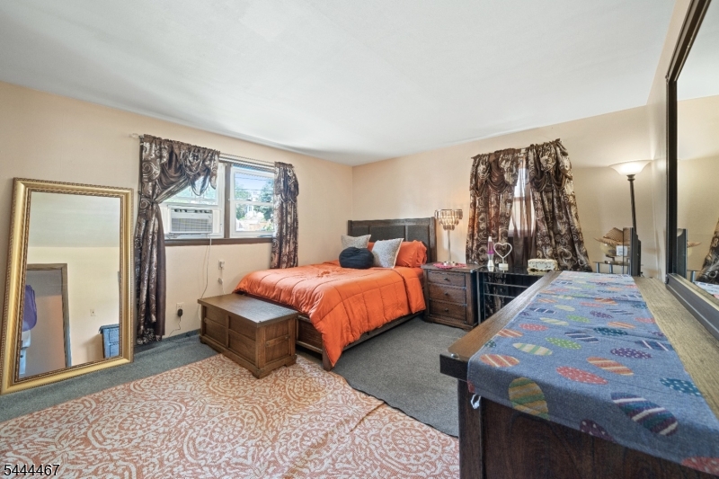 137 Day St Property Photo 9