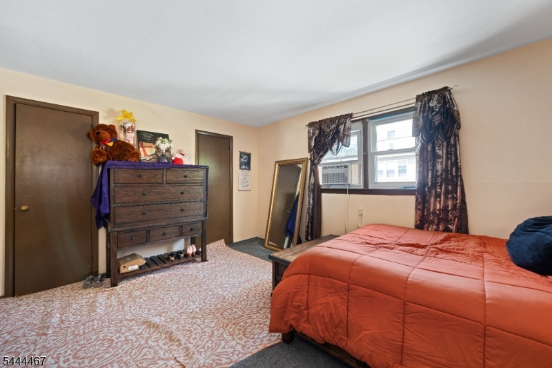 137 Day St Property Photo 10