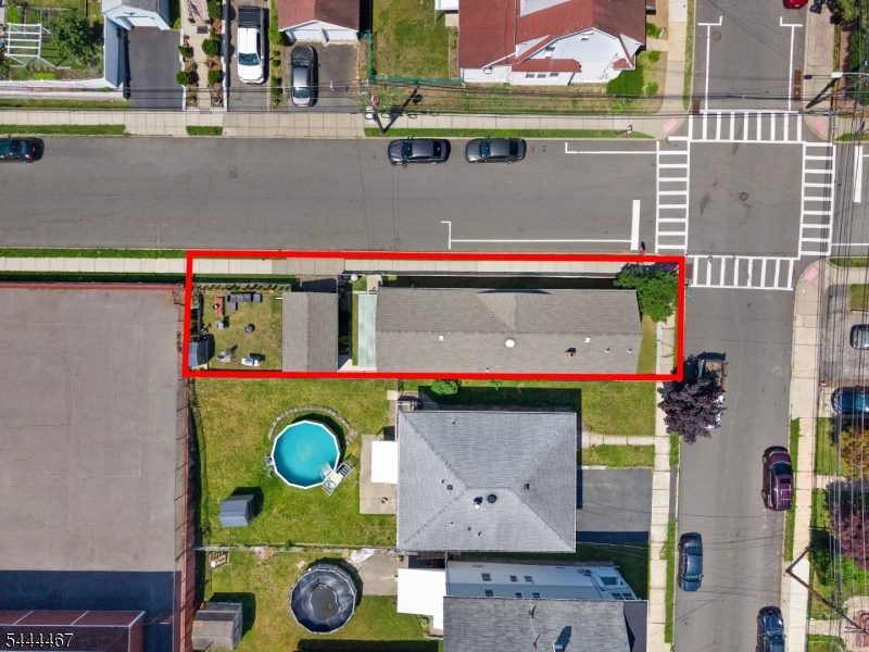 137 Day St Property Photo 17