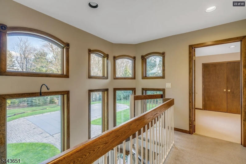 88 Van Blarcom Ln Property Photo 16