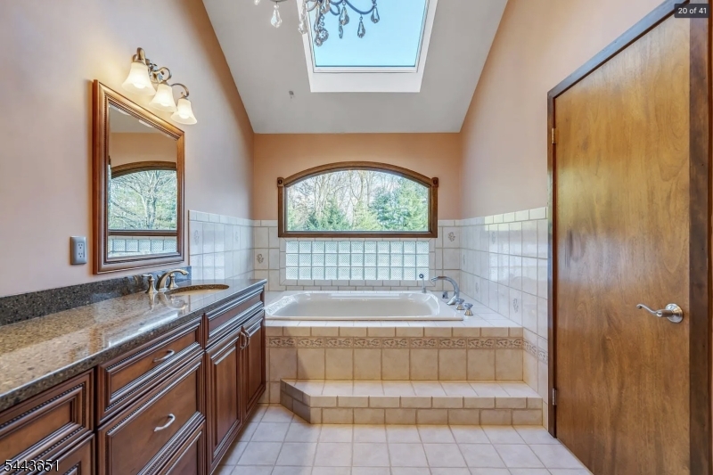 88 Van Blarcom Ln Property Photo 18