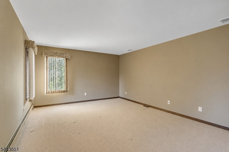88 Van Blarcom Ln Property Photo 20