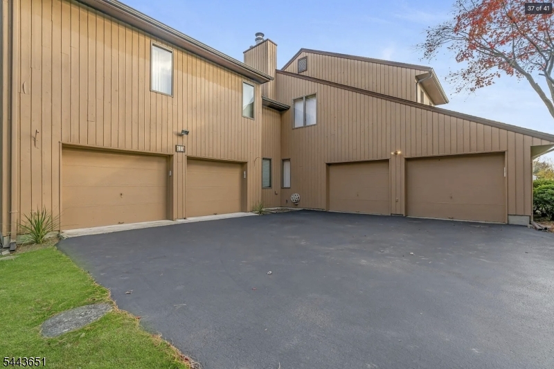 88 Van Blarcom Ln Property Photo 30