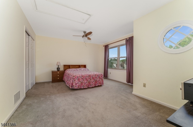 16 Woodland Ter Property Photo 19