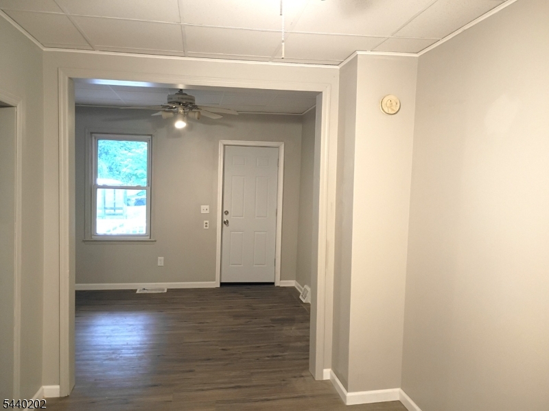639 S Main St Property Photo 6
