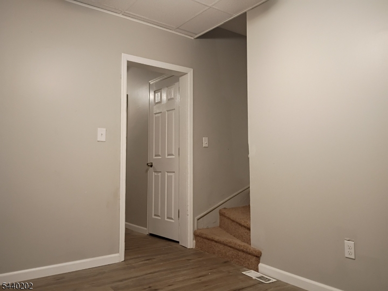 639 S Main St Property Photo 11