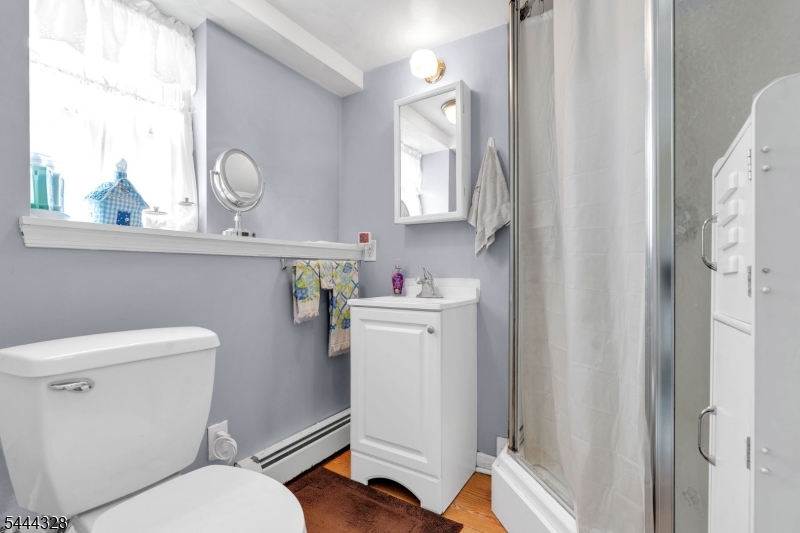7 Cayuga Ave Property Photo 26