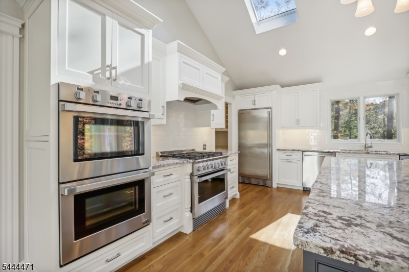 5 Winding Way Property Photo 9