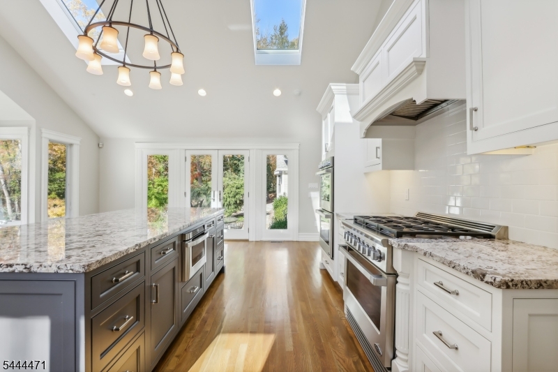 5 Winding Way Property Photo 10